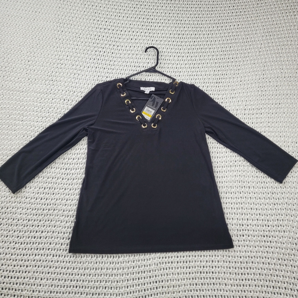 Nine West Top Womens Sz M Black Long Sleeve V-Neck With Gold Ring  Detail NWT